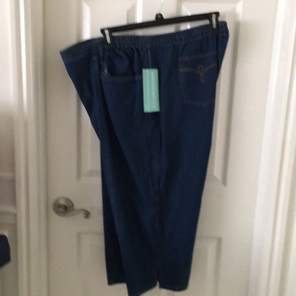 Pull on Denim Capri’s